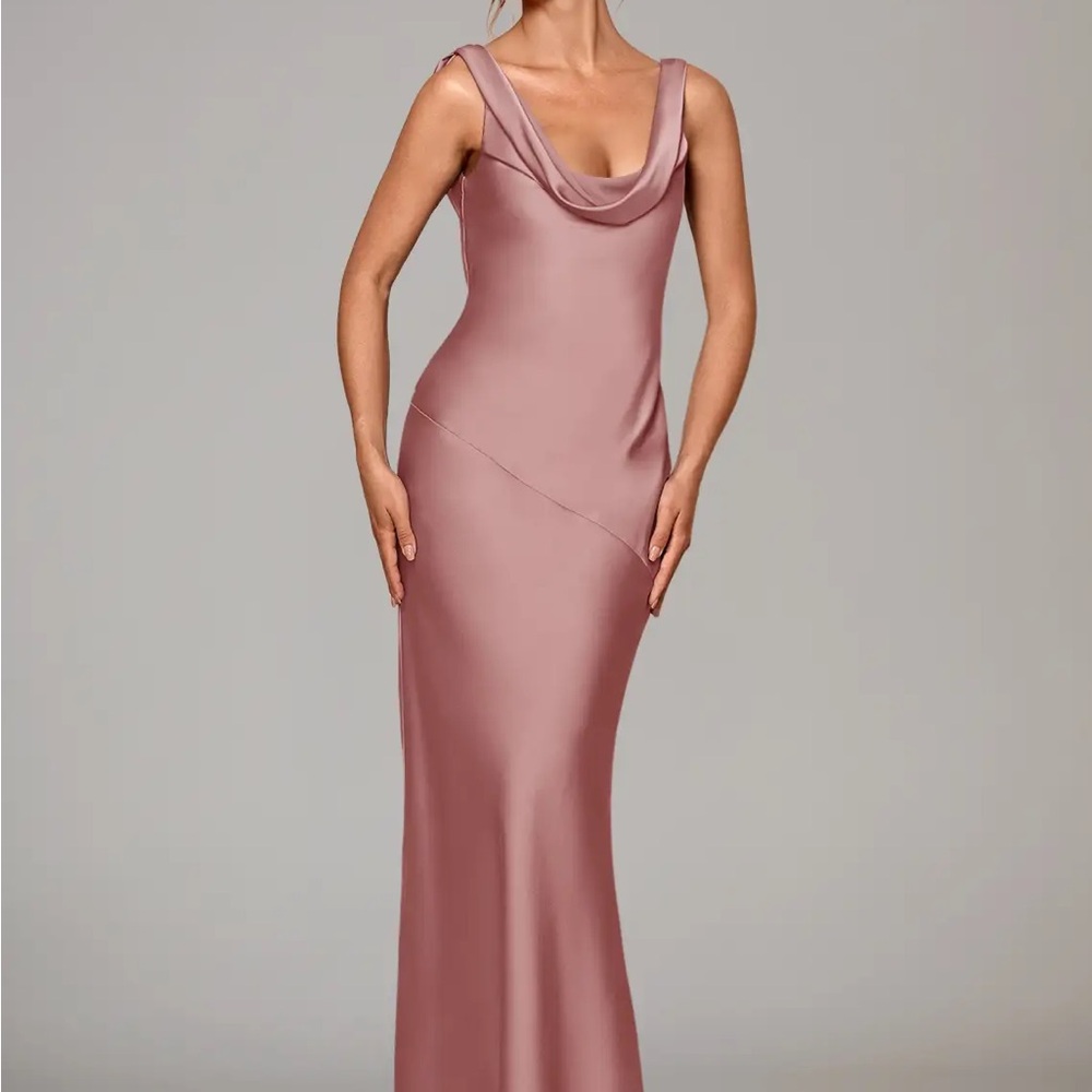 Elegant Mauve Evening Gown
